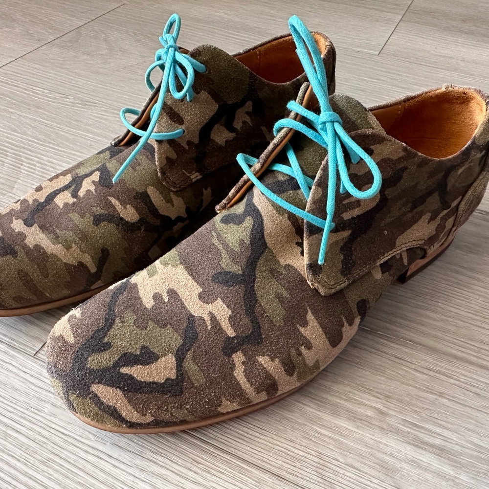 John Fluevog Radio CBC camouflage size 9